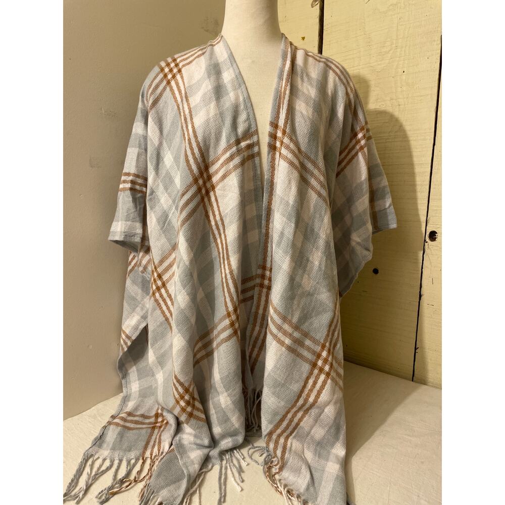 Three Dots Women's Shawl Wrap One Size Louisa Plaid Grey Casual Soft NWT‎